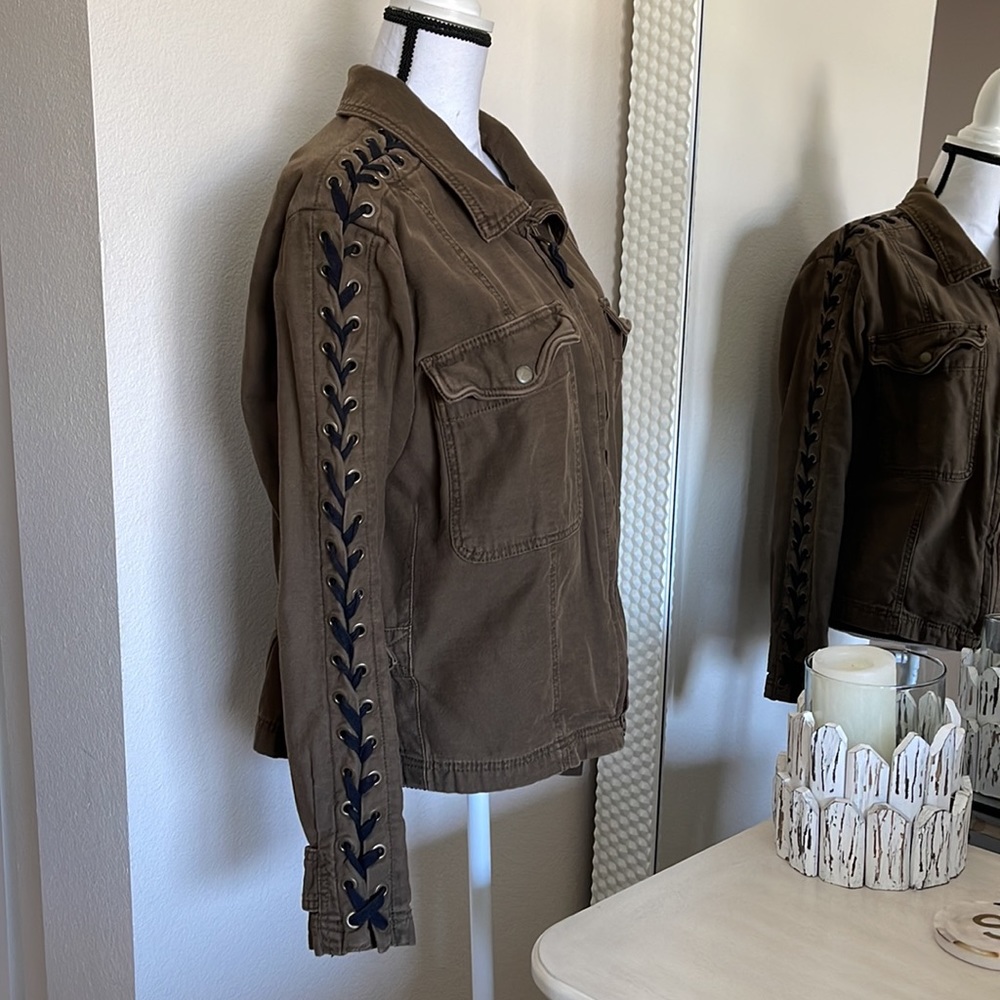 Free People - Picture 6 of 14